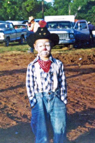 Gotta start em young if they're gonna make a hand